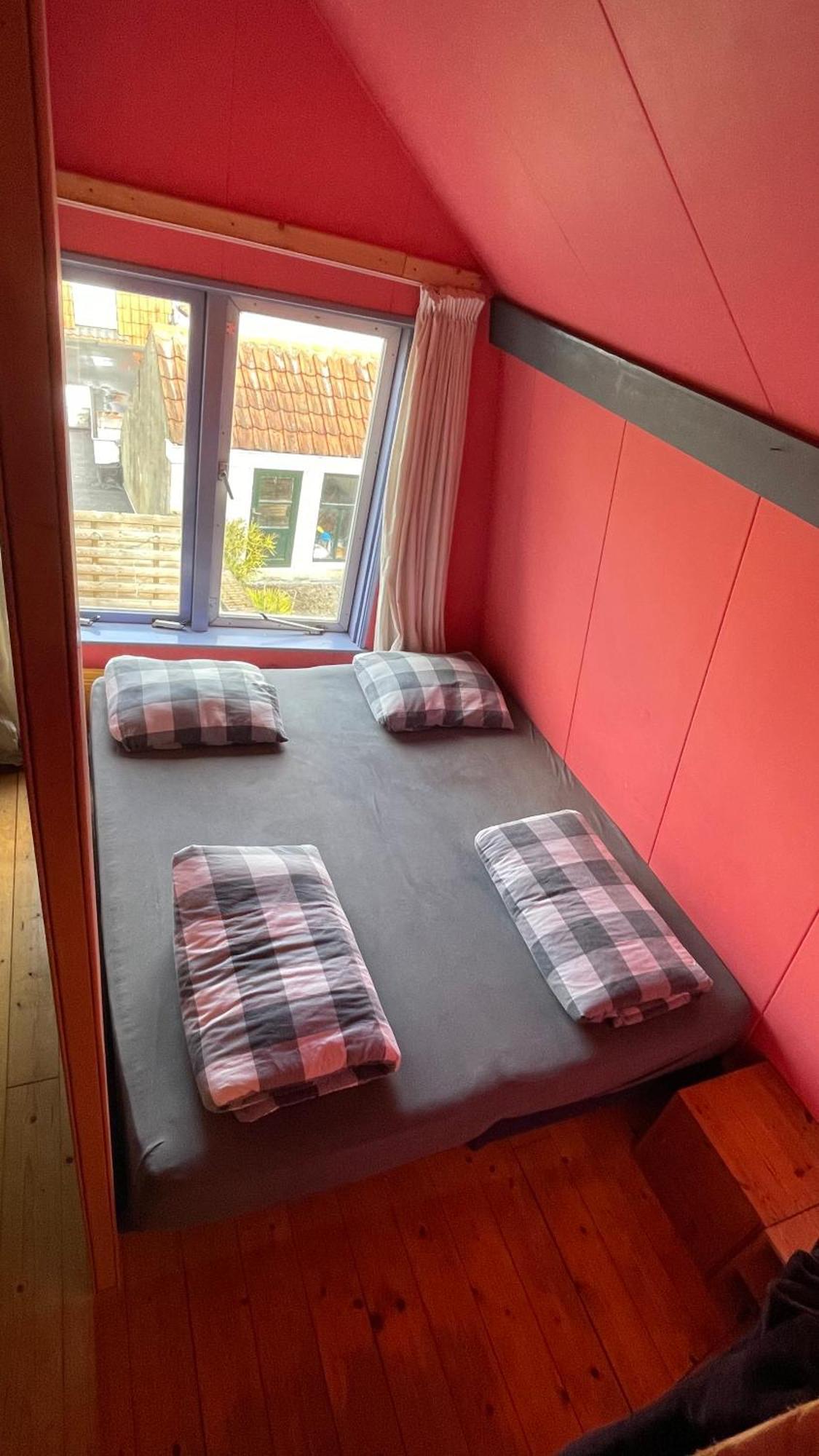 An Artist Created It Apartment Middelburg Bagian luar foto